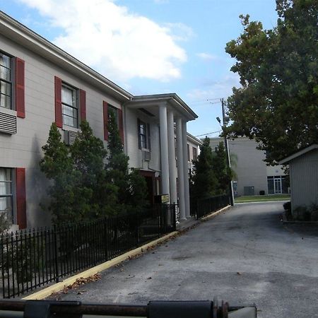 Relax Inn Lakeland Exterior photo