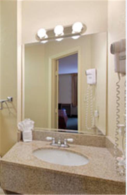 Relax Inn Lakeland Room photo