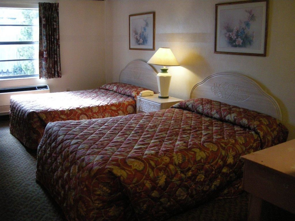 Relax Inn Lakeland Room photo
