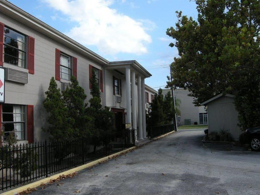 Relax Inn Lakeland Exterior photo